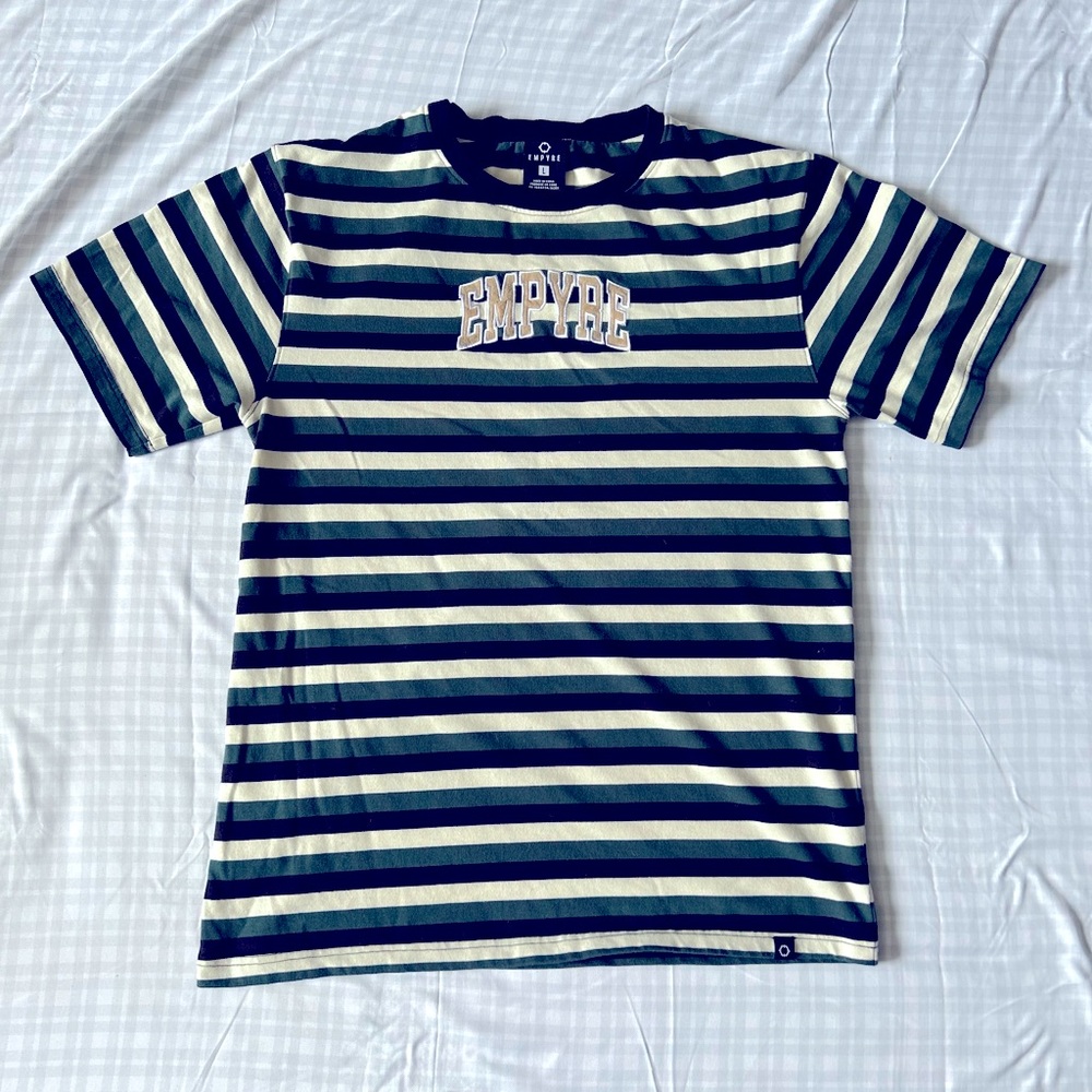 Empyre men’s Large shirt